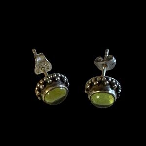 Silpada Petite Peridot Post Earrings, item number P1401 pre-owned. EUC